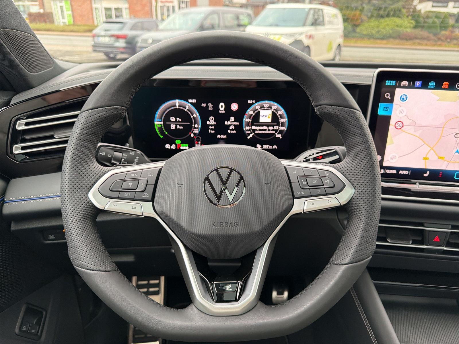 Volkswagen Tiguan R-Line eHybrid