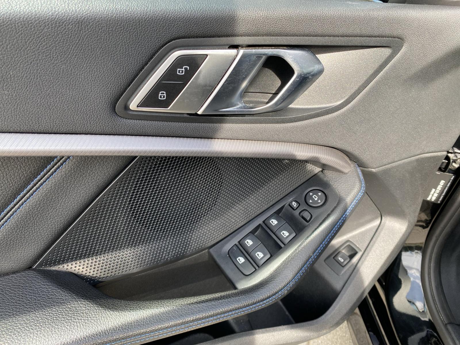 BMW 118 118d M-Sport Sedan