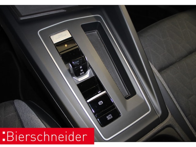 Volkswagen Golf 1.5 eTSI DSG IQ.Drive