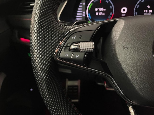 Skoda Octavia Combi RS iV