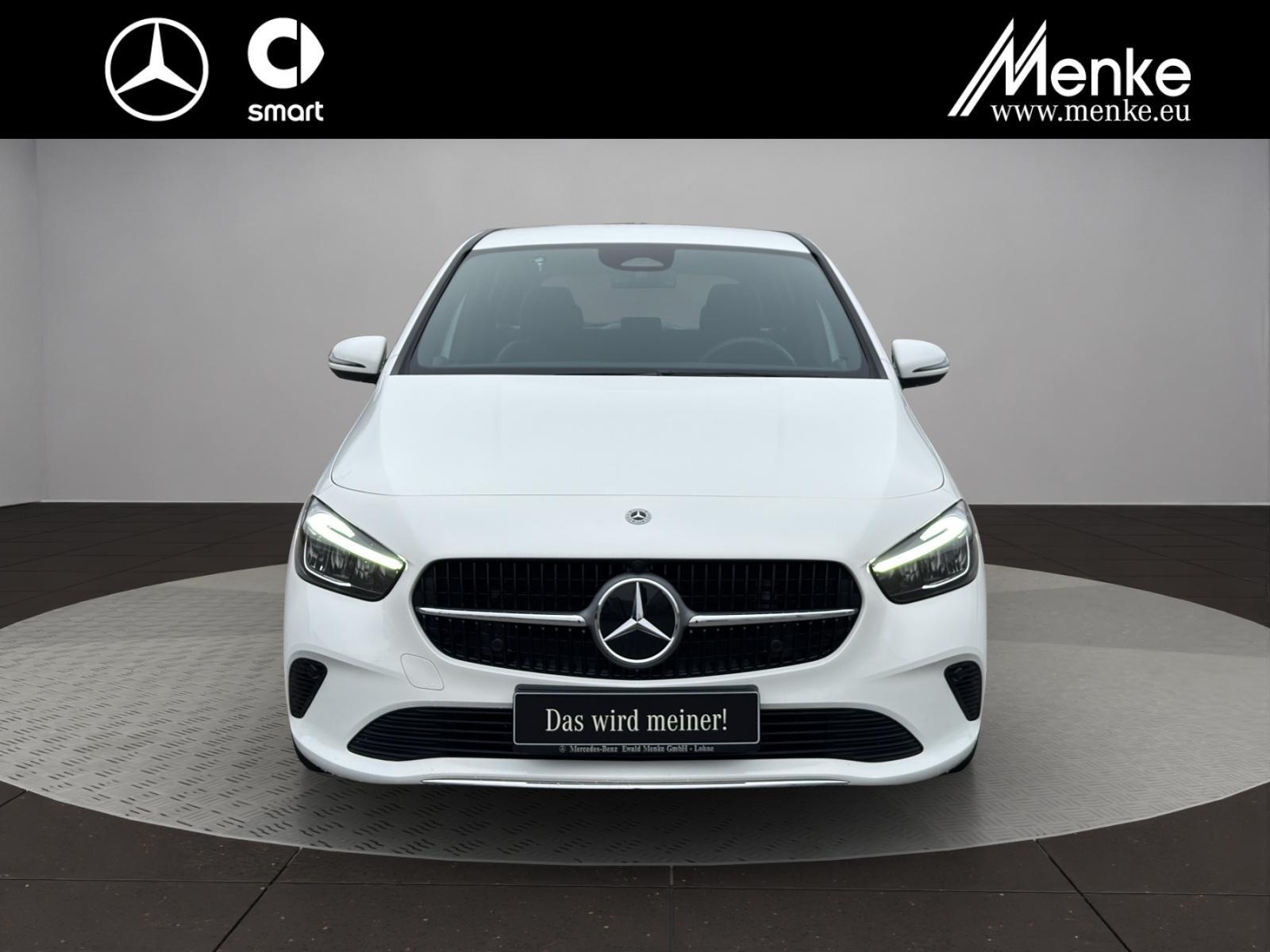 Mercedes-Benz B 180 Sedan