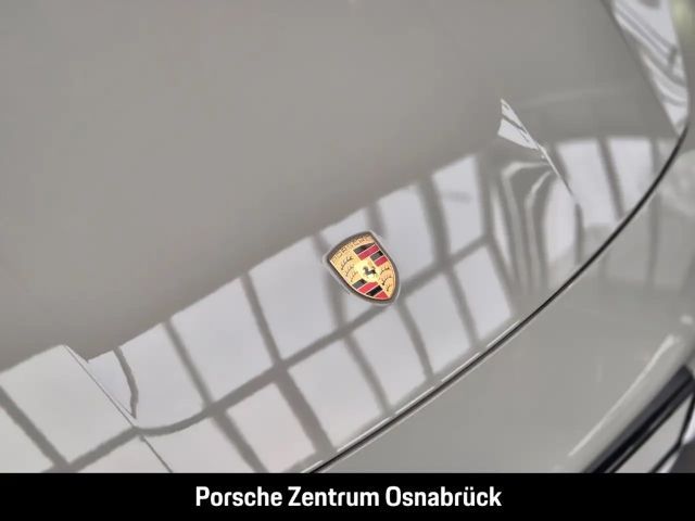 Porsche Taycan 4 Cross Turismo