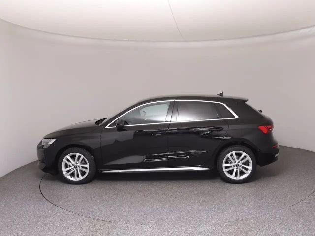 Audi A3 30 TFSI Sedan