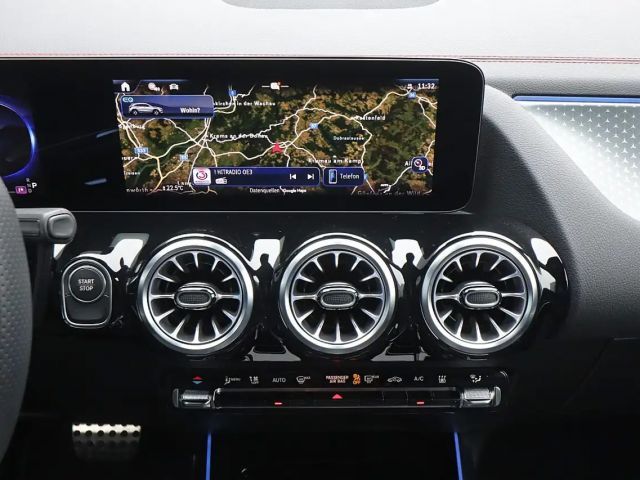 Mercedes-Benz EQA 300 4MATIC