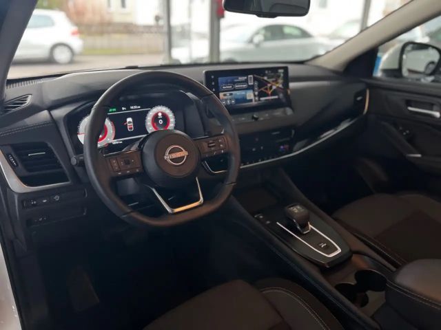 Nissan Qashqai 1.3 Connecta LED+KEYLESS+360°+ACC+VC uvm