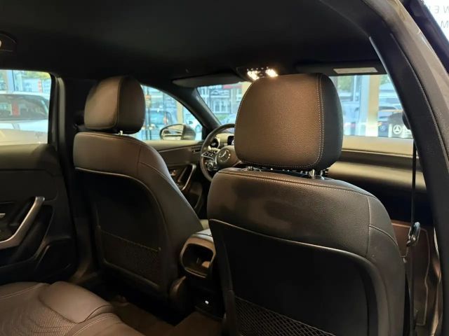 Mercedes-Benz A 180 Hatchback Progressive