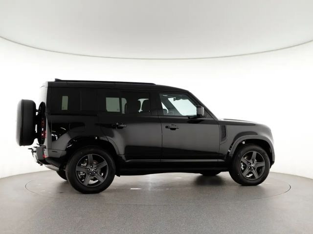 Land Rover Defender 110 Dynamic SE
