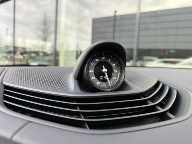 Porsche Taycan 4 Cross Turismo