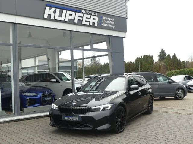 BMW 330 330d Touring xDrive