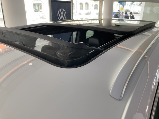 Volkswagen Tayron 2.0 TDI IQ.Drive R-Line