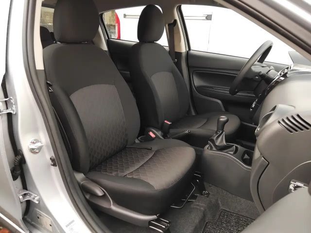 Mitsubishi Space Star Star