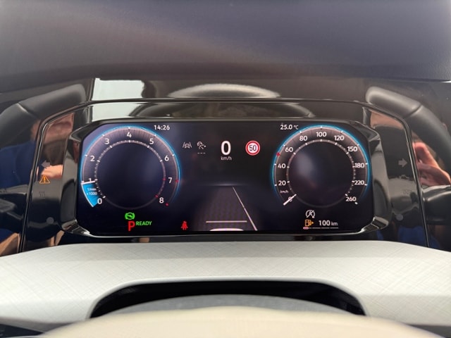 Volkswagen Golf 1.5 eTSI DSG