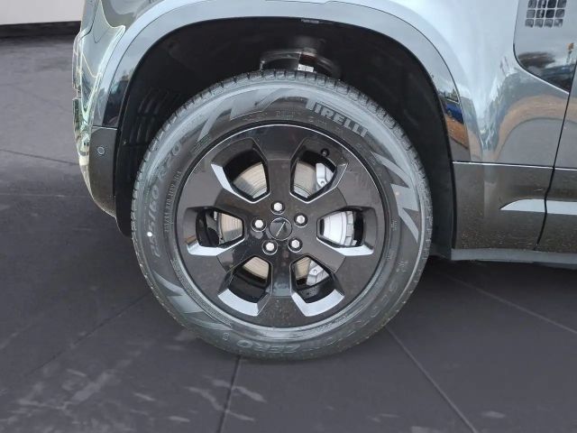 Land Rover Defender 110 Dynamic SE