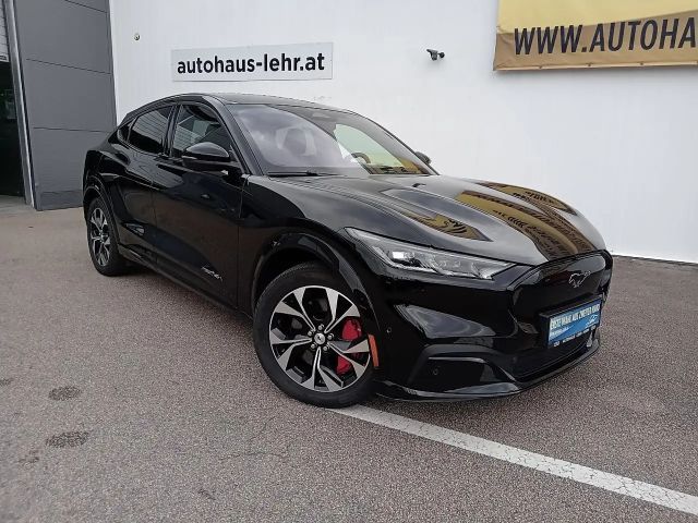 Ford Mustang Mach-E AWD Extended range