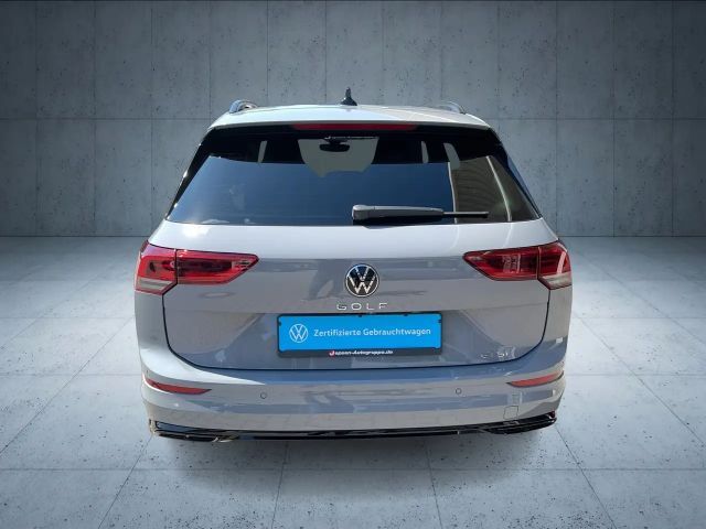 Volkswagen Golf 1.5 eTSI DSG R-Line Variant