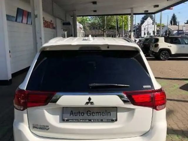 Mitsubishi Outlander PHEV