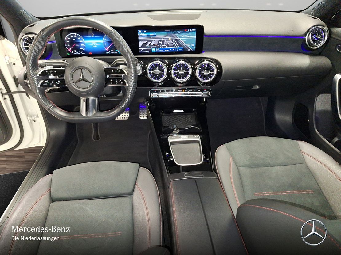 Mercedes-Benz A 250 4MATIC AMG Line