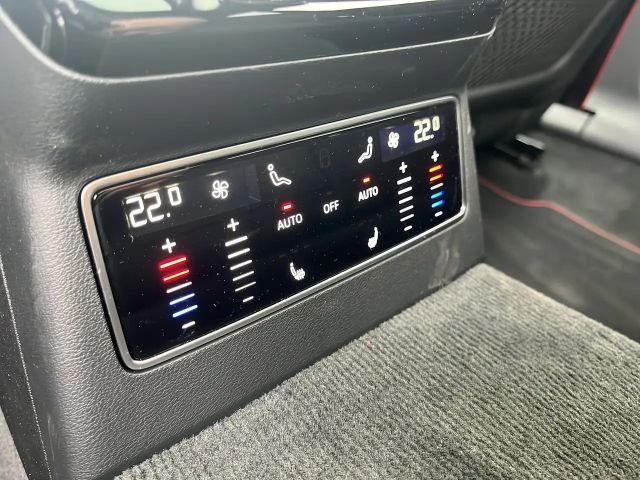 Audi A6 e-tron Avant Quattro