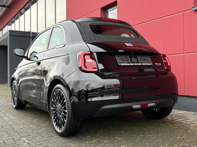 Fiat 500e La Prima by Bocelli