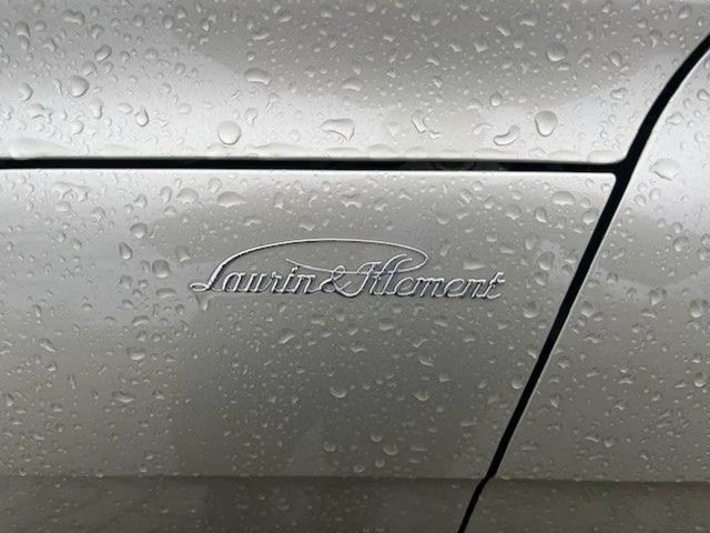 Skoda Superb 2.0 TDI Combi Laurin & Klement