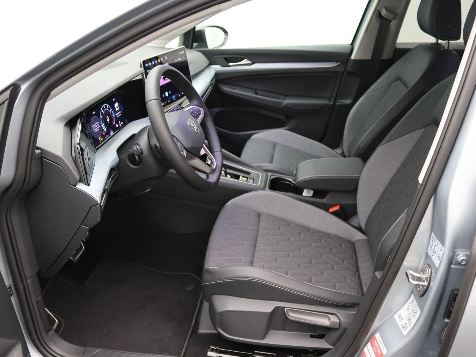 Volkswagen Golf 1.5 eTSI DSG Life