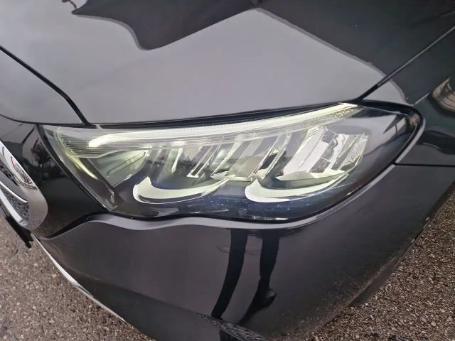 Mercedes-Benz E 300 E 300 de Sedan