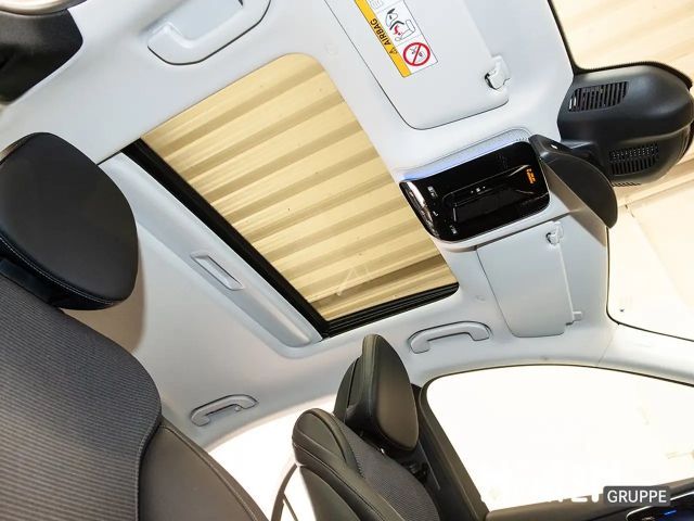 Mercedes-Benz C 200 AVANTGARDE Sedan