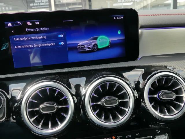 Mercedes-Benz CLA 200 AMG Line Coupé