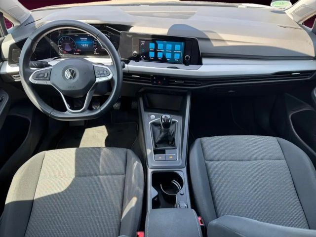 Volkswagen Golf 1.0 TSI