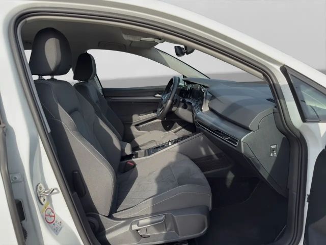 Volkswagen Golf 2.0 TDI DSG Style Variant