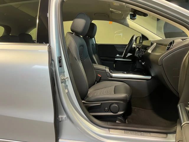 Mercedes-Benz B 200 B 200 d Progressive Sedan