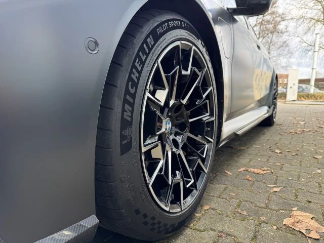 BMW M5 Touring Keramik PANO B&W M-Drivers-P AHK 0,5%