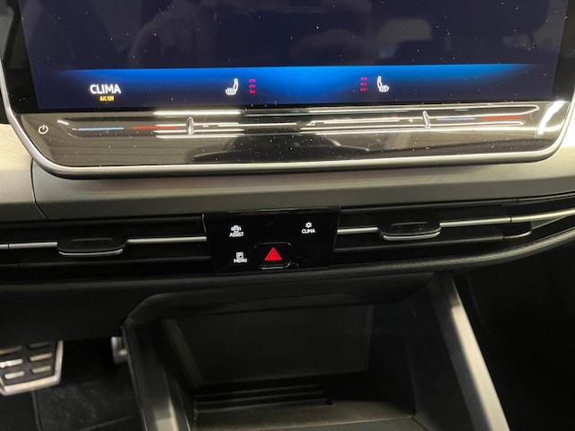 Volkswagen Golf 1.5 eTSI DSG Golf VIII