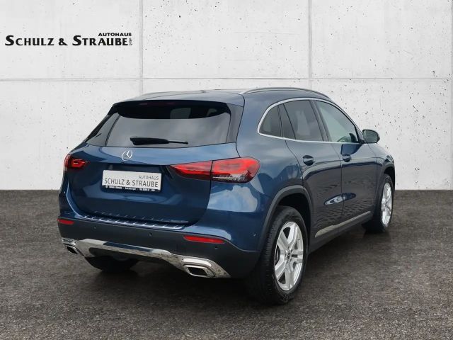 Mercedes-Benz GLA 250 4MATIC Progressive