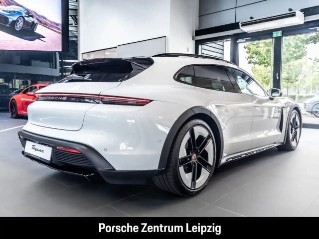 Porsche Taycan 4 Cross Turismo