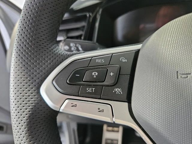 Volkswagen T-Roc 1.5 TSI DSG R-Line