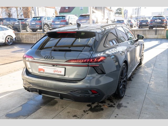 Audi A6 Avant Quattro S-Tronic