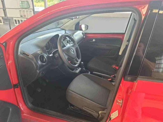 Volkswagen up! Move Move up!