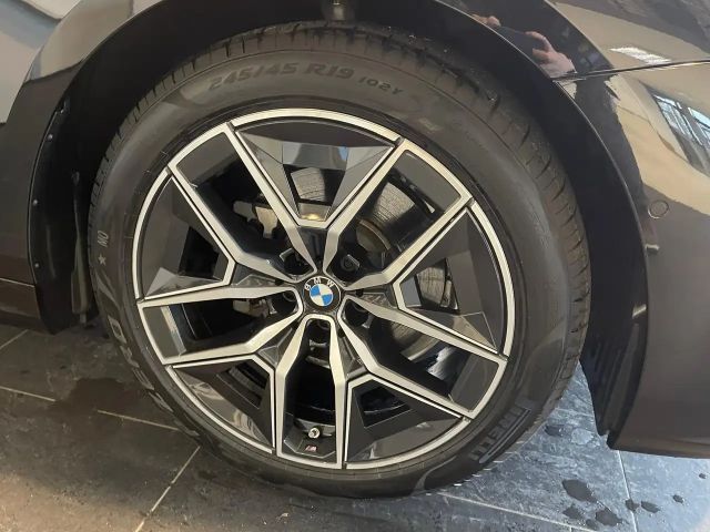 BMW 520 520d M-Sport Touring xDrive