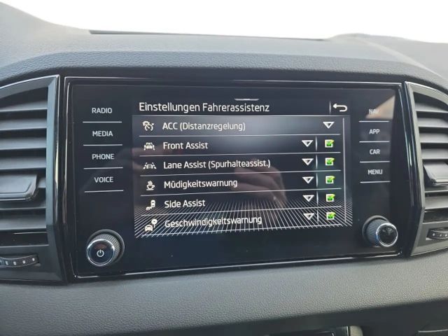 Skoda Karoq 1,0TSI 115PS Navi/LED/ACC/Kamera/Winterp.    **