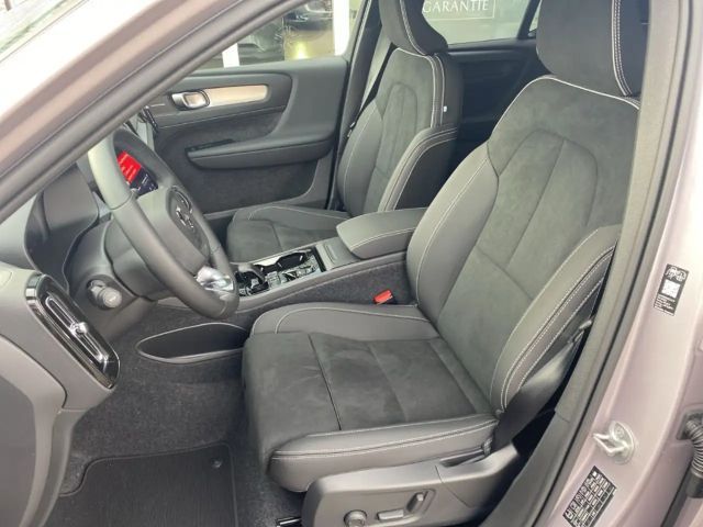 Volvo XC40 Dark Plus