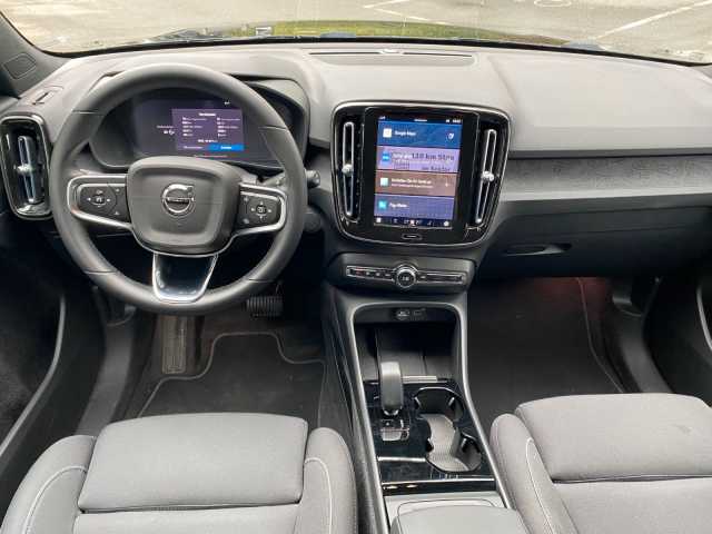 Volvo XC40 Core Recharge