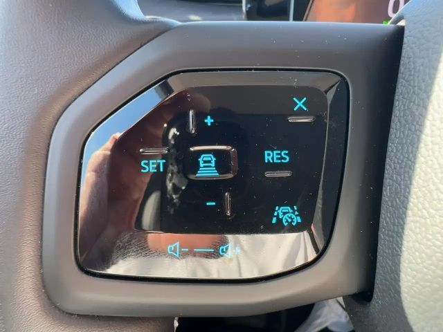 Ford Explorer Extended range RWD