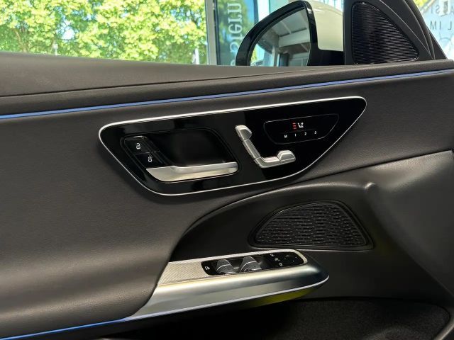 Mercedes-Benz E 220 AVANTGARDE E 220 d Estate