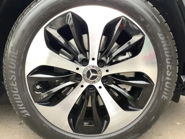 Mercedes-Benz GLA 220 4MATIC Progressive