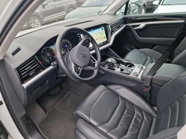 Volkswagen Touareg 4Motion R-Line