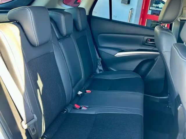 Suzuki S-Cross AllGrip Hybrid