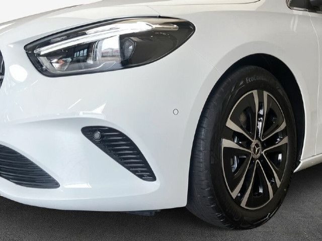 Mercedes-Benz B 200 Sedan