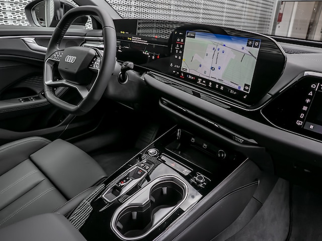 Audi A6 Avant Quattro S-Tronic