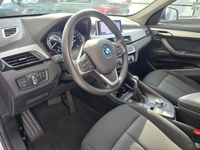 BMW X1 25e Hybrid Allrad A. Komfortzugang/Navigation/LED